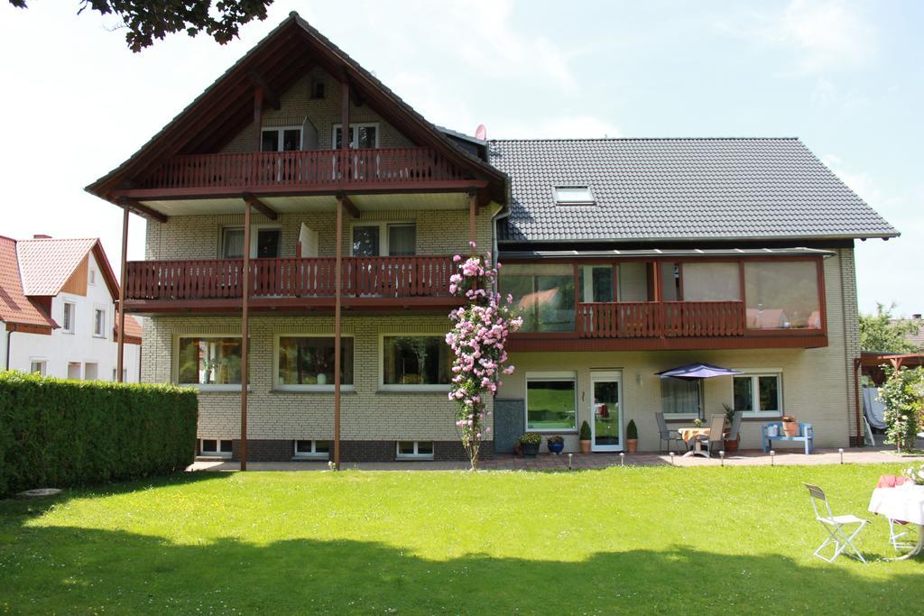ホテル Ferienquartier Waldblick Lügde エクステリア 写真